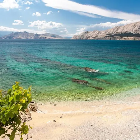 Notch With Sea View *