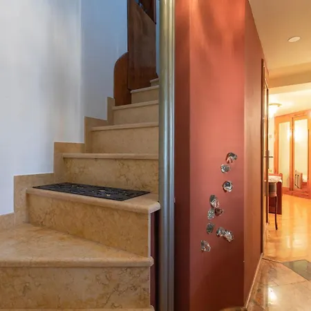 Notch With Sea View Apartment